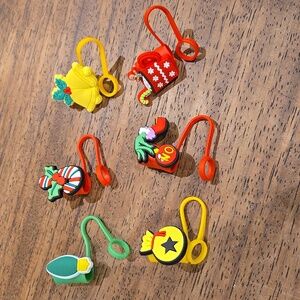 Christmas Grinch themed straw caps 6 piece